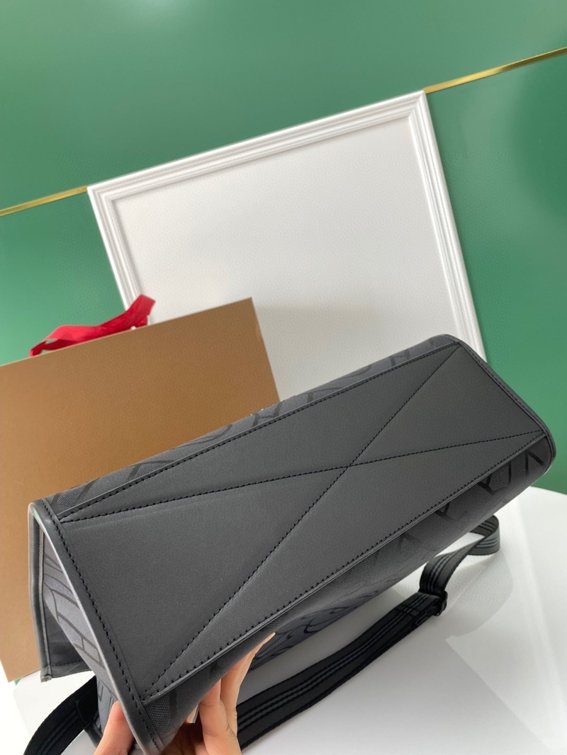 mens Bv*b*rry briefcases